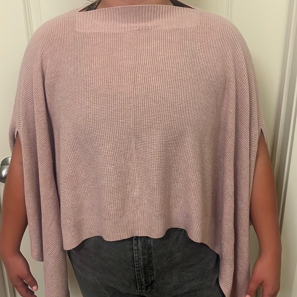 Lululemon forward flow cape dusty pink